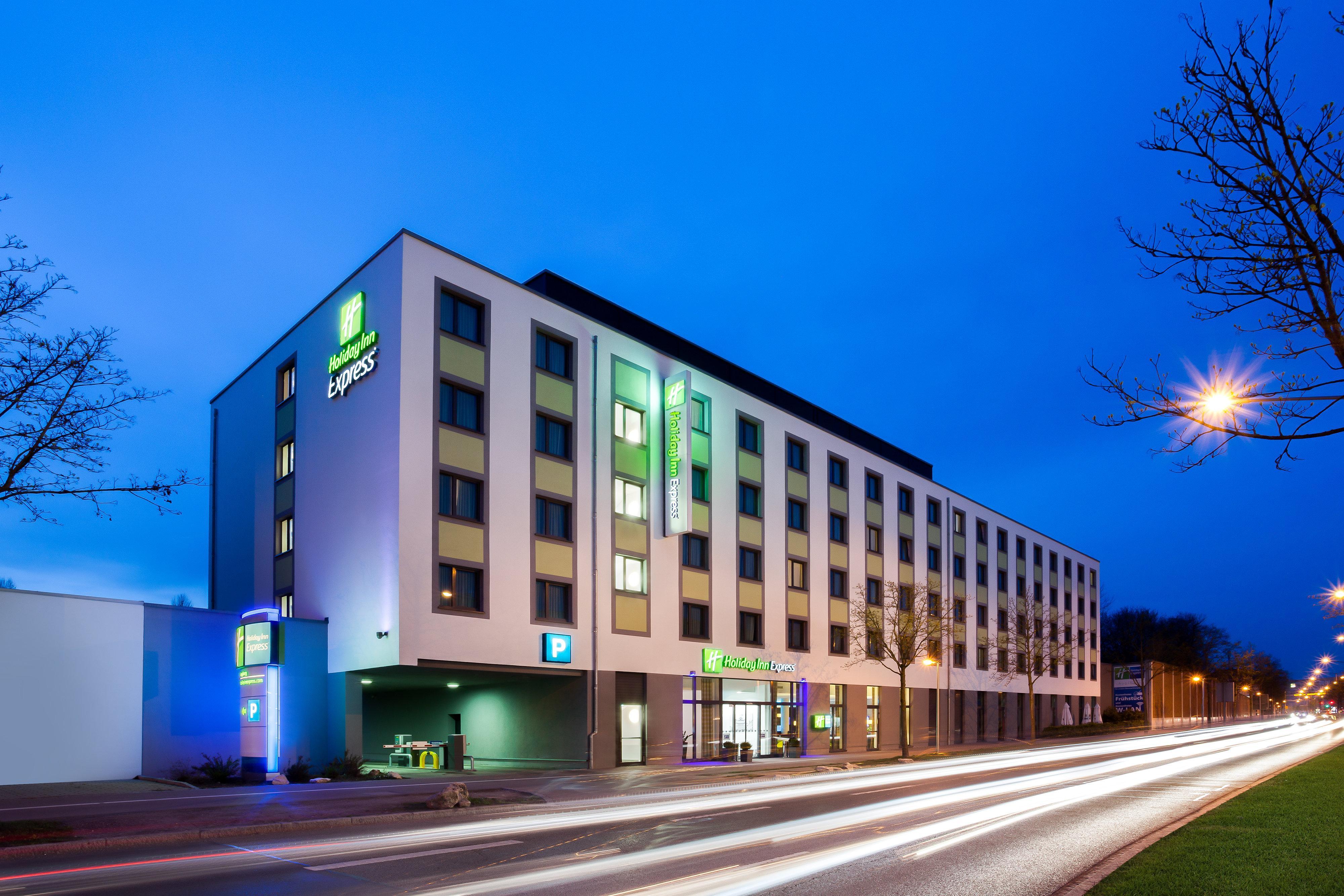 Holiday Inn Express Augsburg, An Ihg Hotel Exterior foto